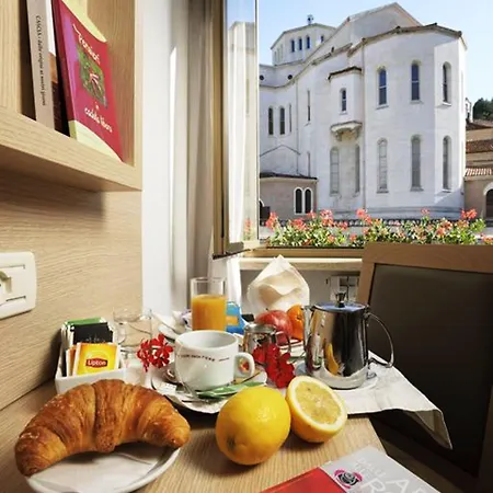 Delle Rose Hotel 3*