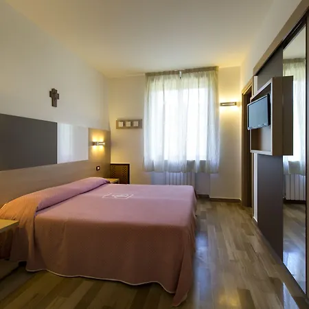 Delle Rose 3*