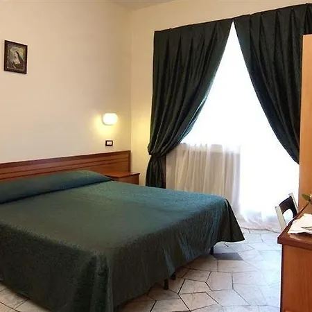 Delle Rose 3*