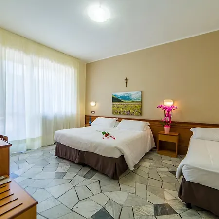 Hotell Delle Rose 3*